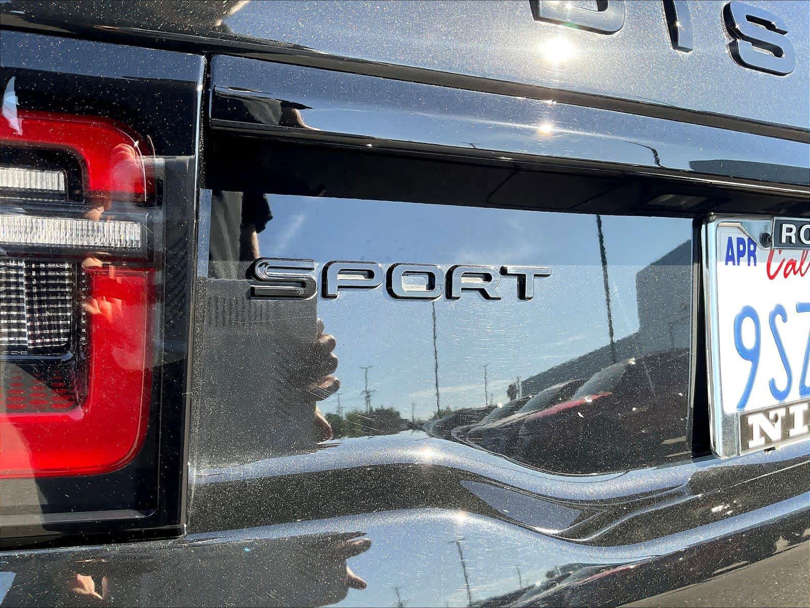Used 2025 Land Rover Discovery Sport Dynamic SE AWD/4WD image 8