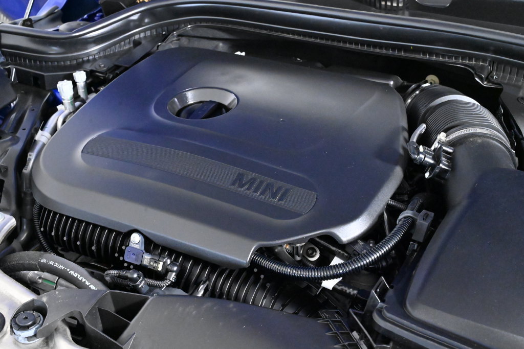 Certified 2026 MINI Cooper S FWD image 38