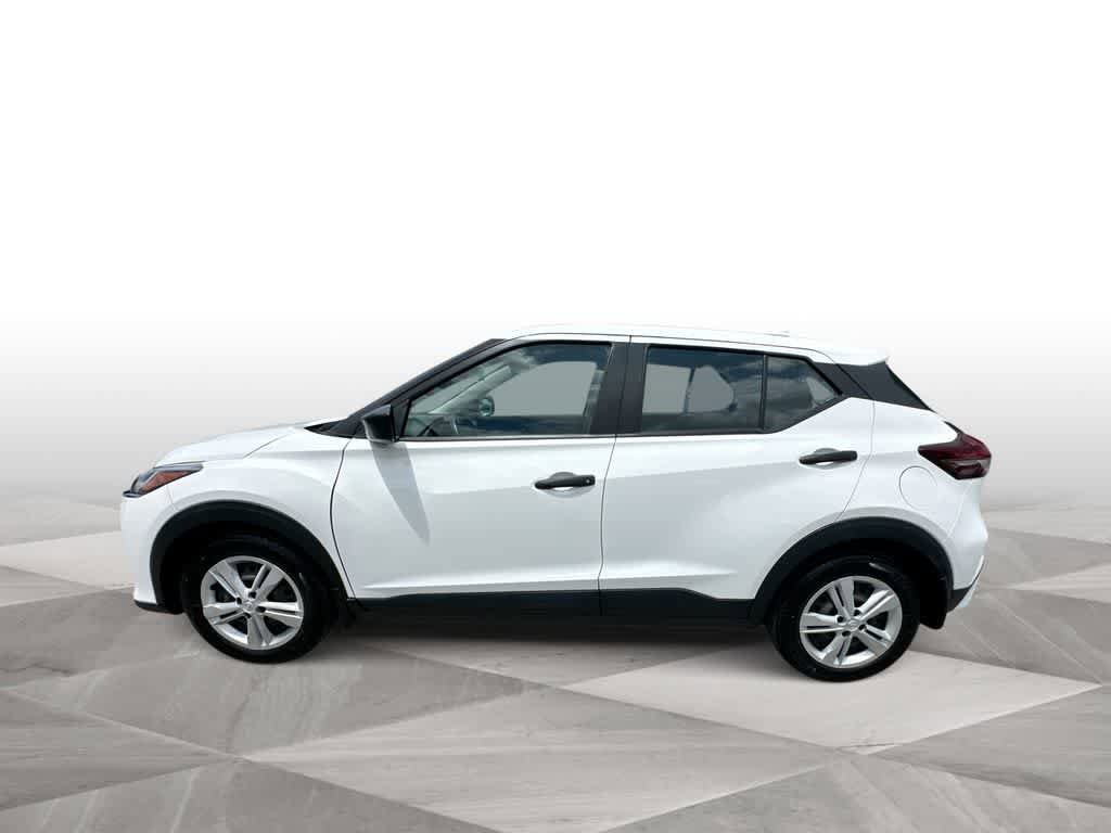 Used 2024 Nissan Kicks S FWD image 5