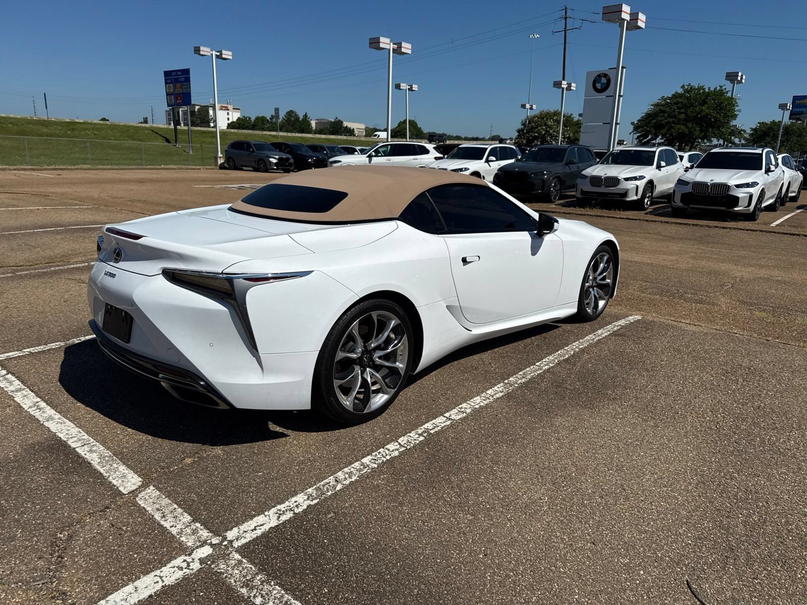 Used 2022 Lexus LC 500 Convertible w/ Touring Package RWD image 5