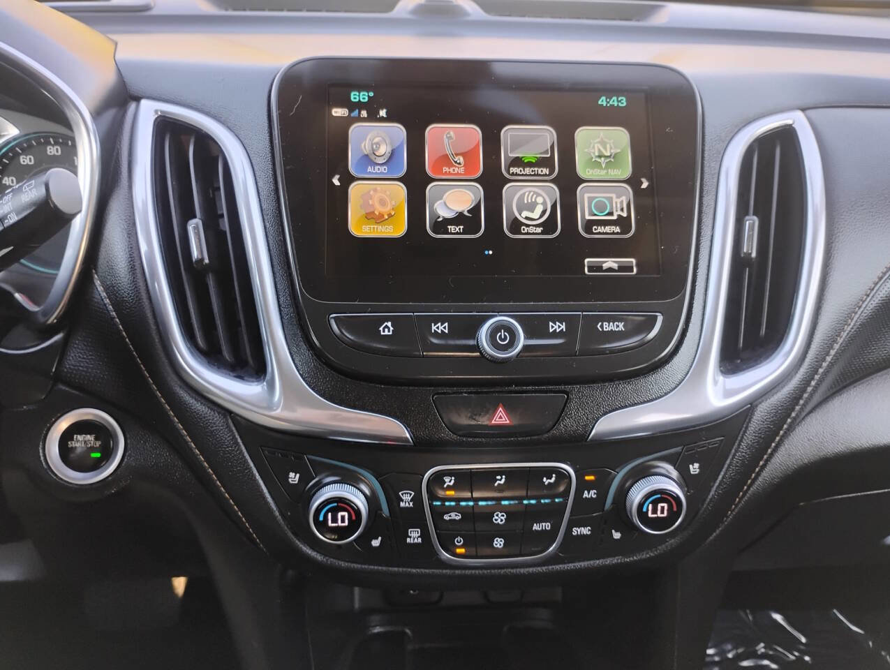 Used 2018 Chevrolet Equinox Premier AWD/4WD image 12