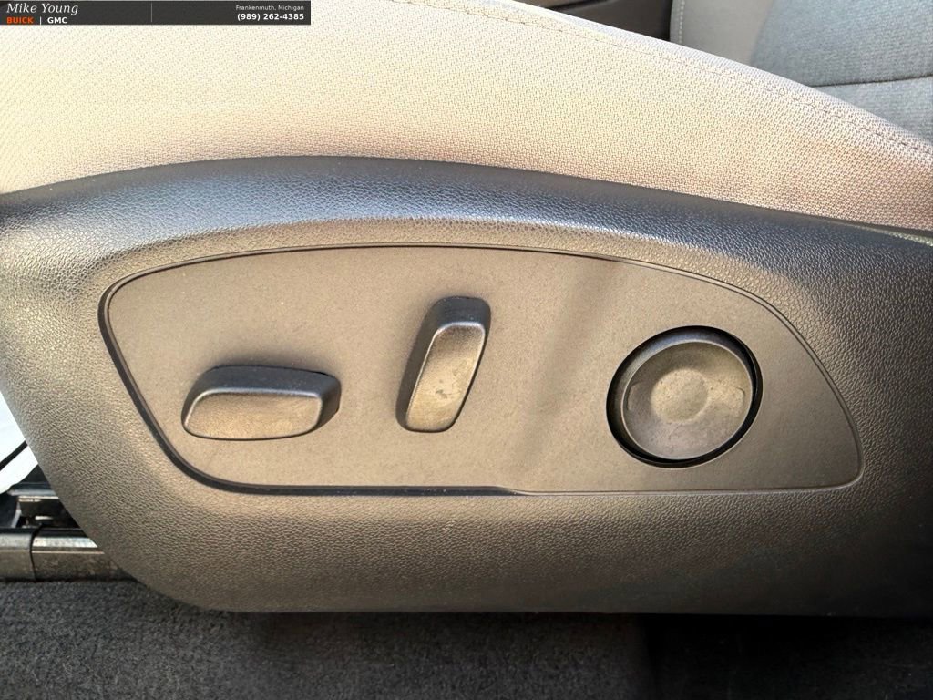 Used 2026 GMC Acadia Elevation image 22