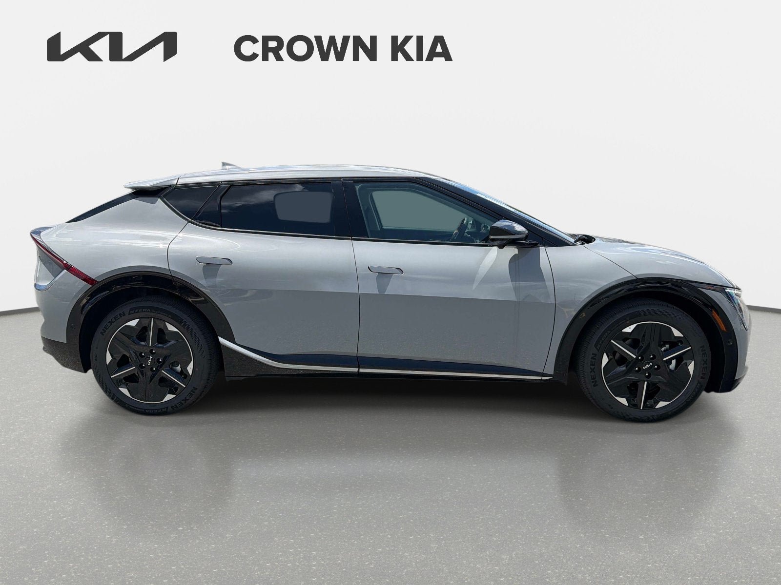 New 2026 Kia EV6 Wind RWD image 4