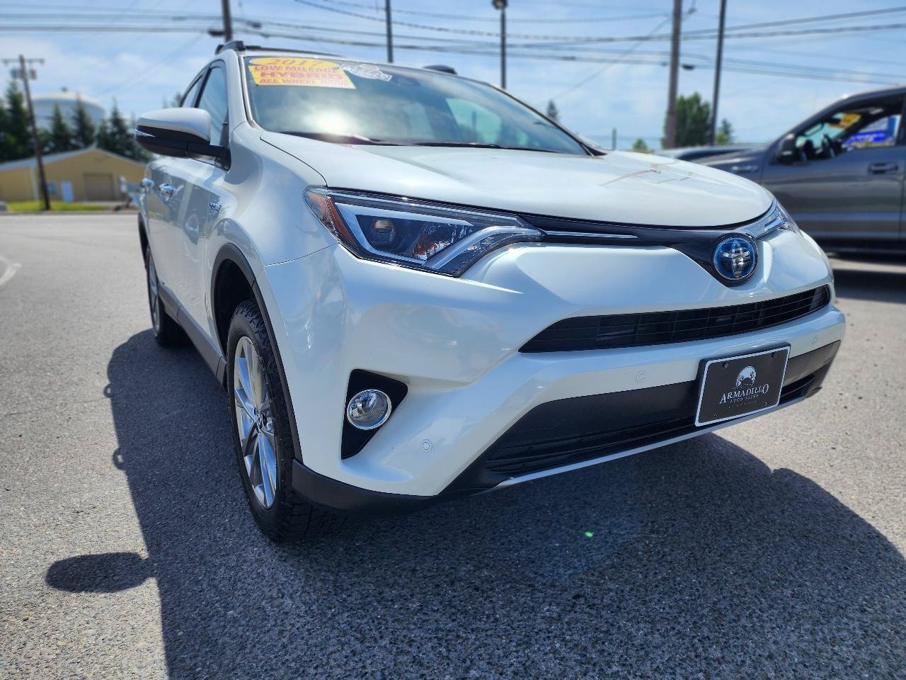 Used 2017 Toyota RAV4 Limited w/ All Weather Liner Package AWD/4WD image 3