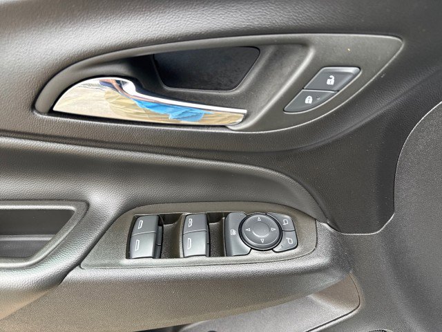 Used 2024 Chevrolet Equinox LT image 13