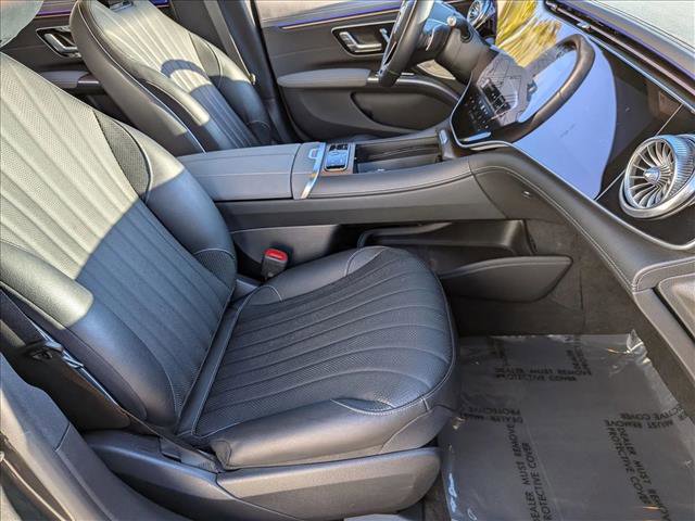 Certified 2022 Mercedes-Benz EQS 580 4MATIC Sedan image 22