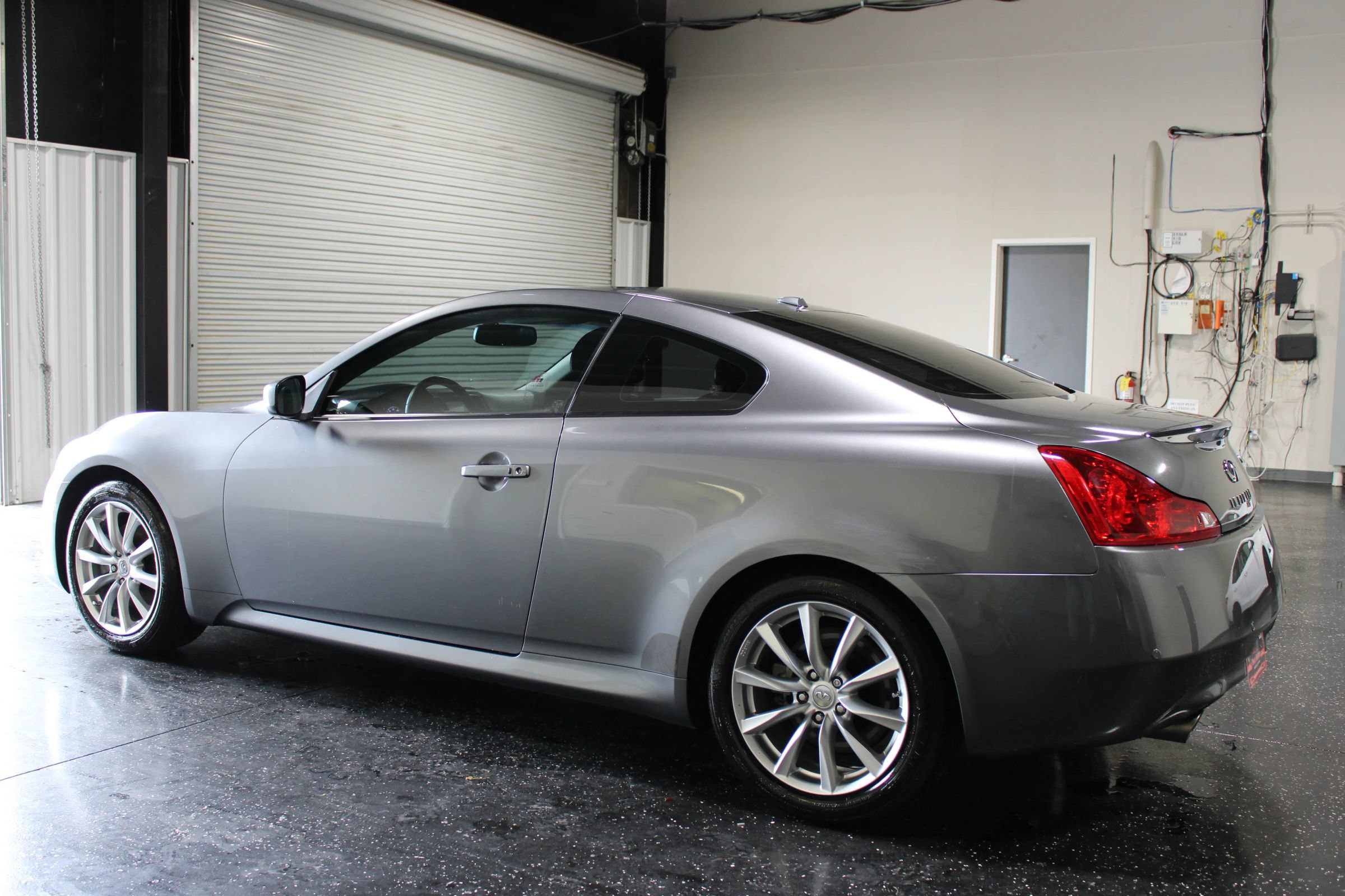 Used 2011 INFINITI G37 Journey w/ Premium Pkg RWD image 5