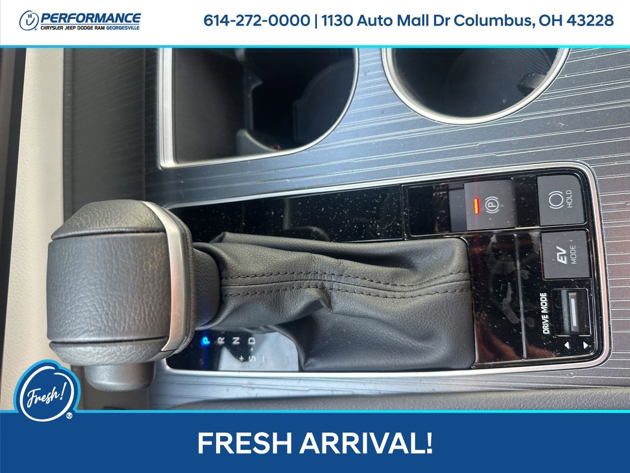 Used 2024 Toyota Sienna XSE image 19