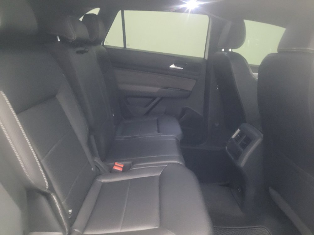 Used 2022 Volkswagen Atlas Cross Sport SE AWD/4WD image 19