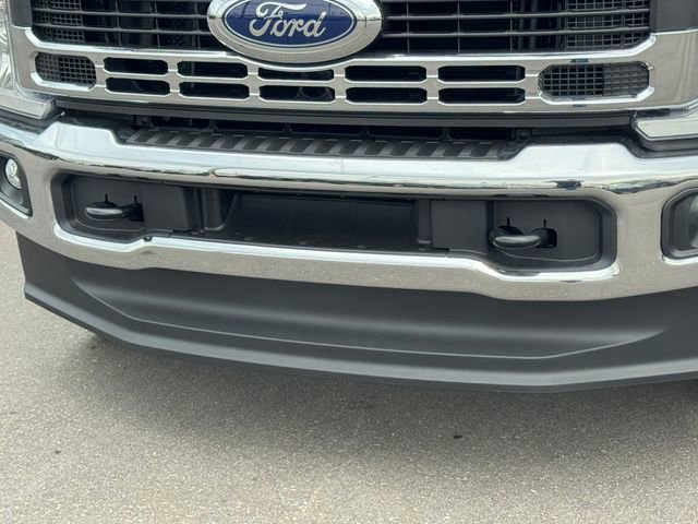 New 2026 Ford F550 4x4 Regular Cab Super Duty image 6