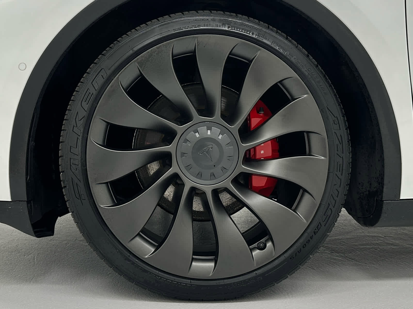 Used 2021 Tesla Model Y Performance image 9