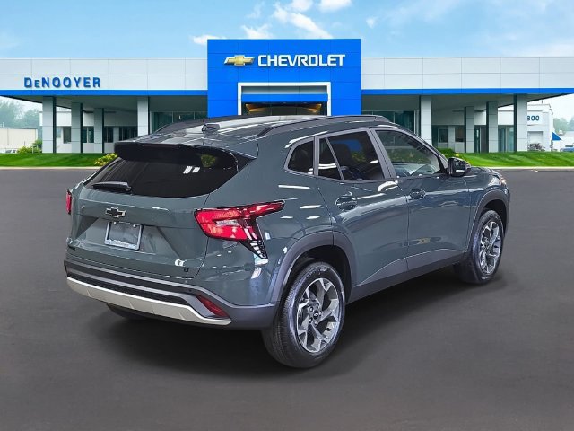 New 2026 Chevrolet Trax LT w/ Driver Confidence Package FWD image 6