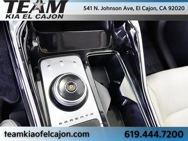 Certified 2023 Kia Sorento SX Prestige AWD/4WD image 35