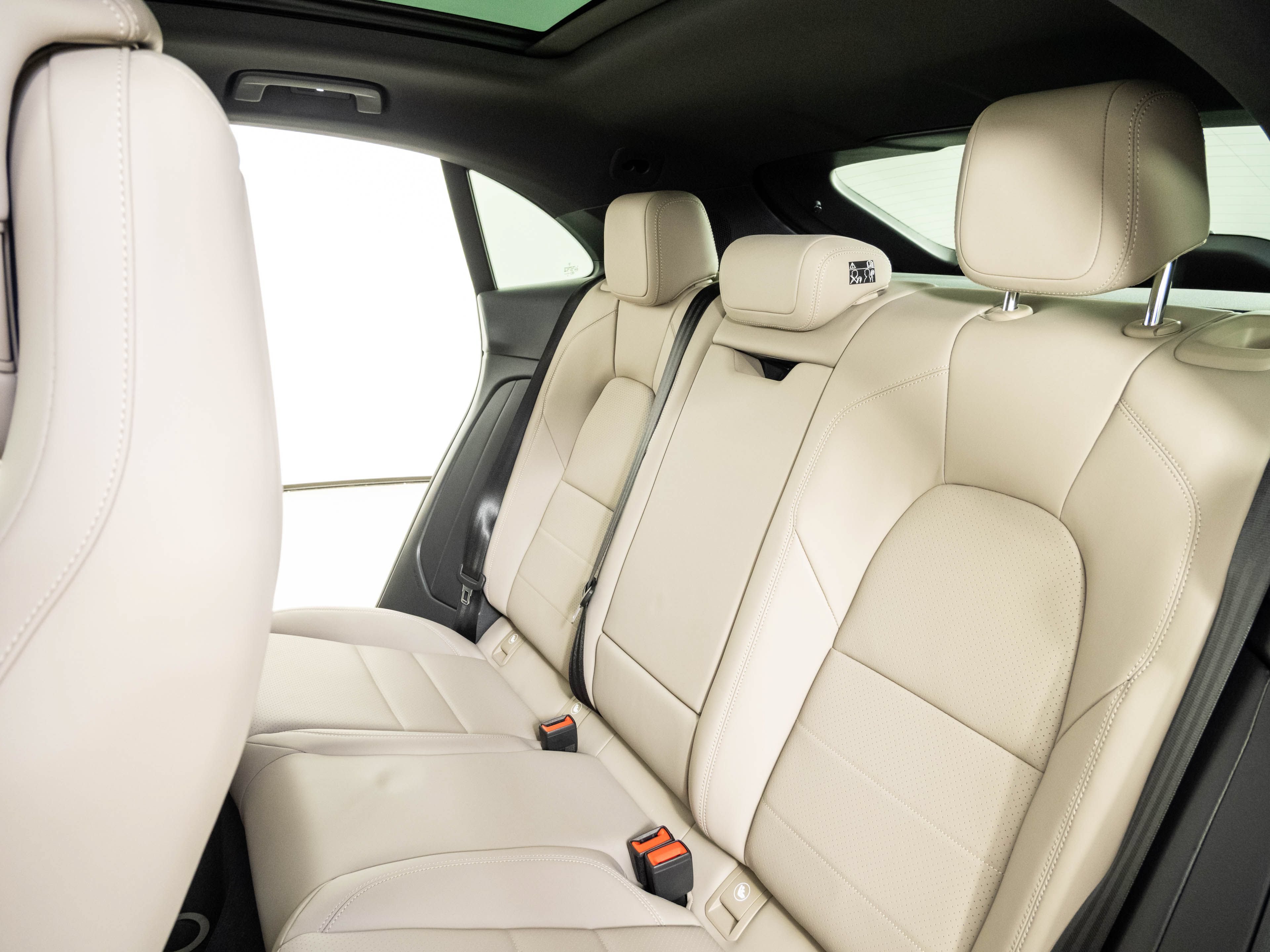Used 2025 Porsche Macan Electric RWD image 22