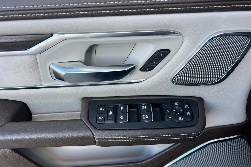 Used 2025 RAM 1500 Laramie image 8