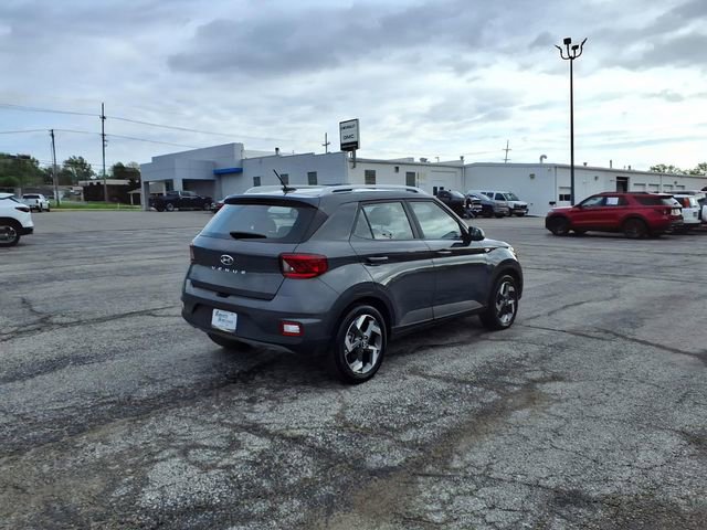 Used 2025 Hyundai Venue SEL FWD image 23