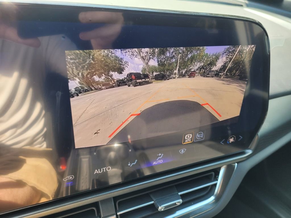 New 2026 Chevrolet Equinox EV LT FWD image 39