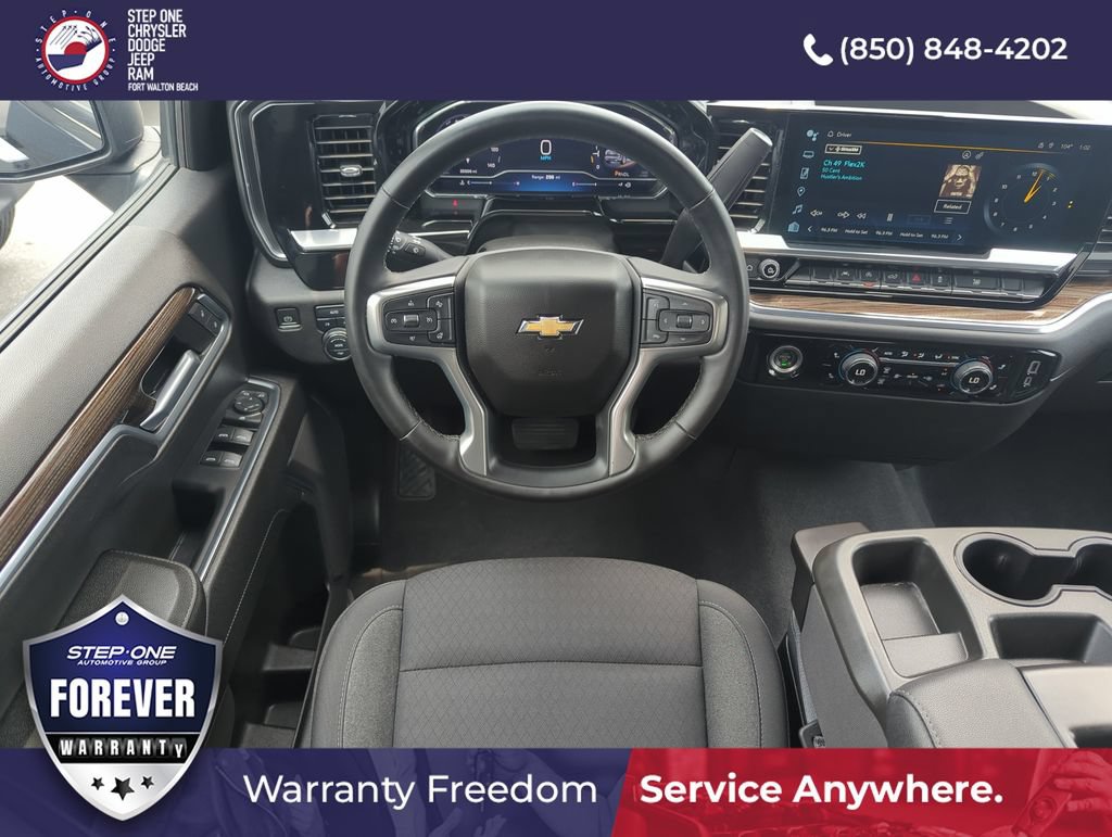 Used 2023 Chevrolet Silverado 1500 LT AWD/4WD image 13