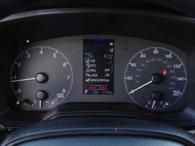 Used 2025 Toyota Corolla LE image 25