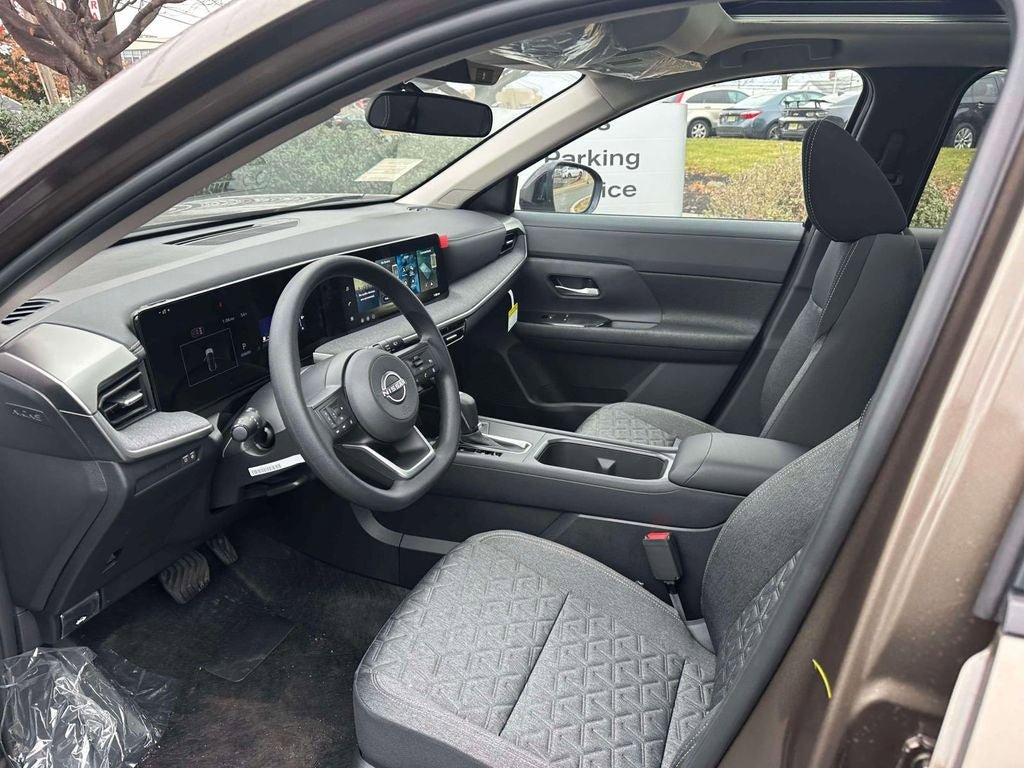 New 2026 Nissan Kicks SV w/ SV Premium Package AWD/4WD image 13
