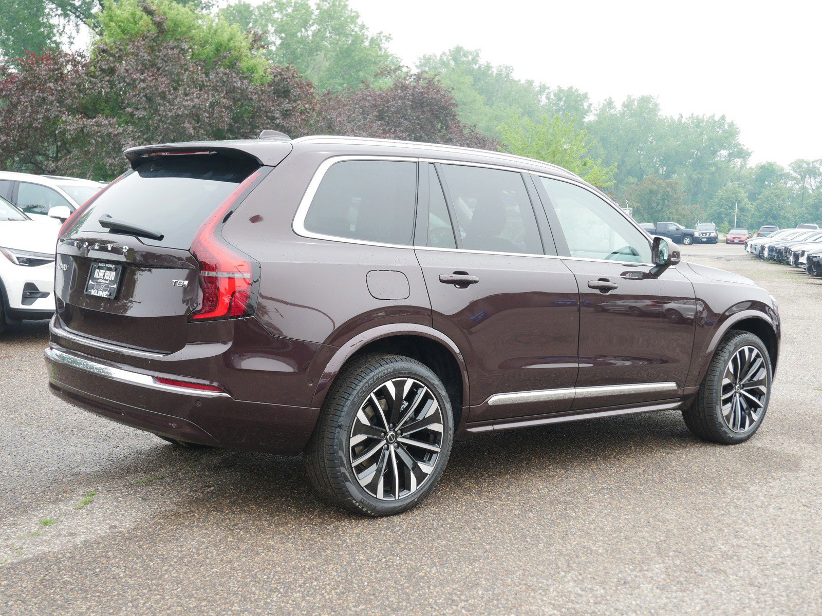 New 2025 Volvo XC90 T8 Plus w/ Protection Package Premier image 3