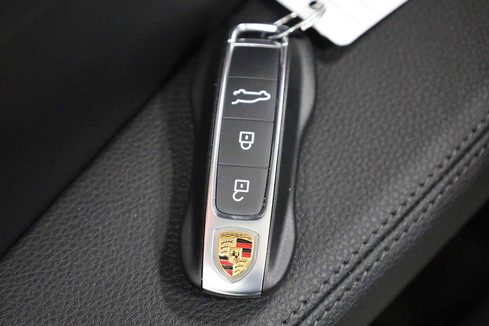New 2026 Porsche Cayenne E-Hybrid AWD/4WD image 42
