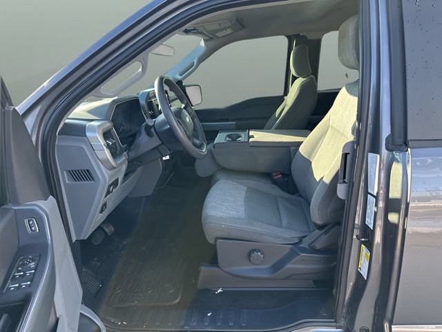 Used 2022 Ford F150 XLT w/ Trailer Tow Package AWD/4WD image 10