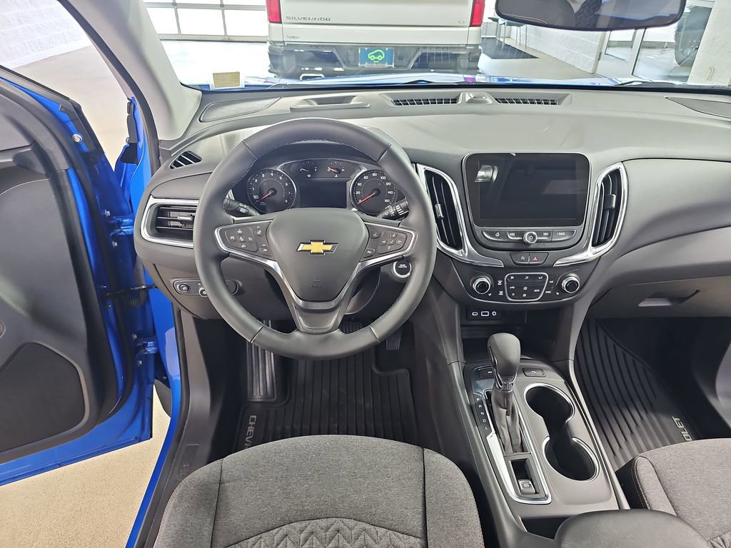 Used 2024 Chevrolet Equinox LT AWD/4WD image 21