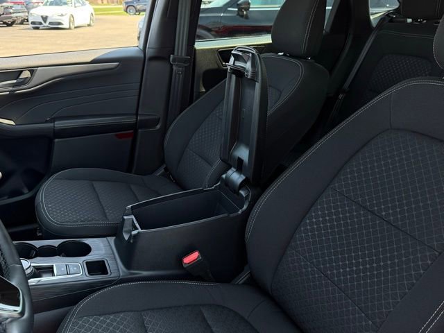 Used 2024 Ford Escape Active w/ Tech Pack #1 AWD/4WD image 28