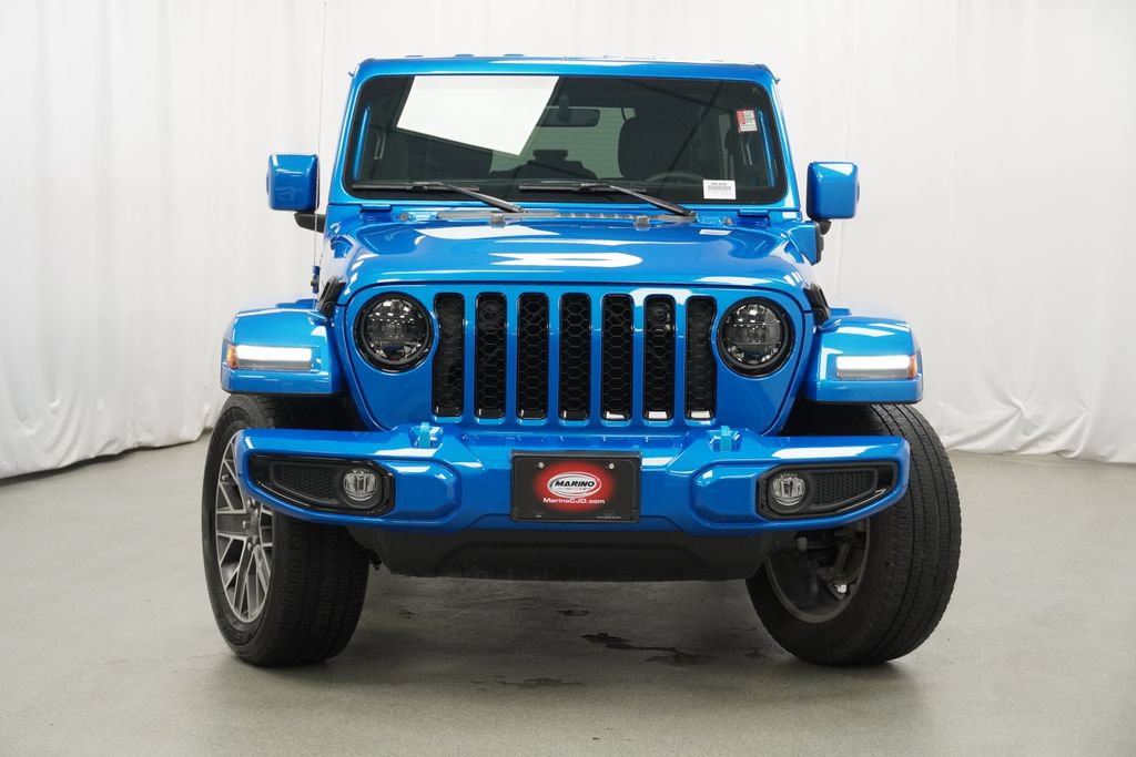 Used 2023 Jeep Wrangler Unlimited Sahara AWD/4WD image 8