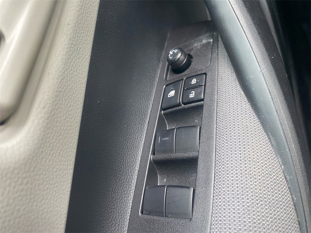 Used 2025 Toyota Corolla LE image 16