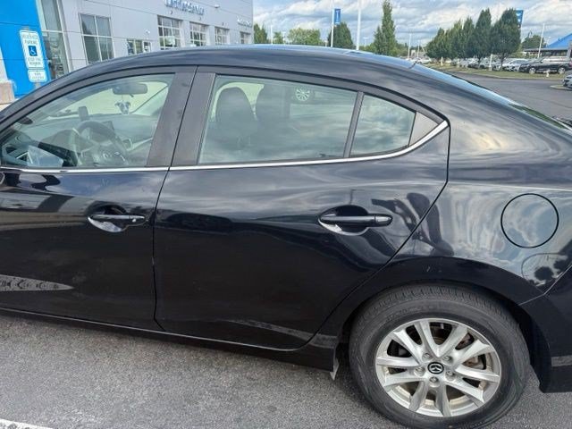 Used 2017 MAZDA MAZDA3 Sport w/ Preferred Equipment Package FWD image 7