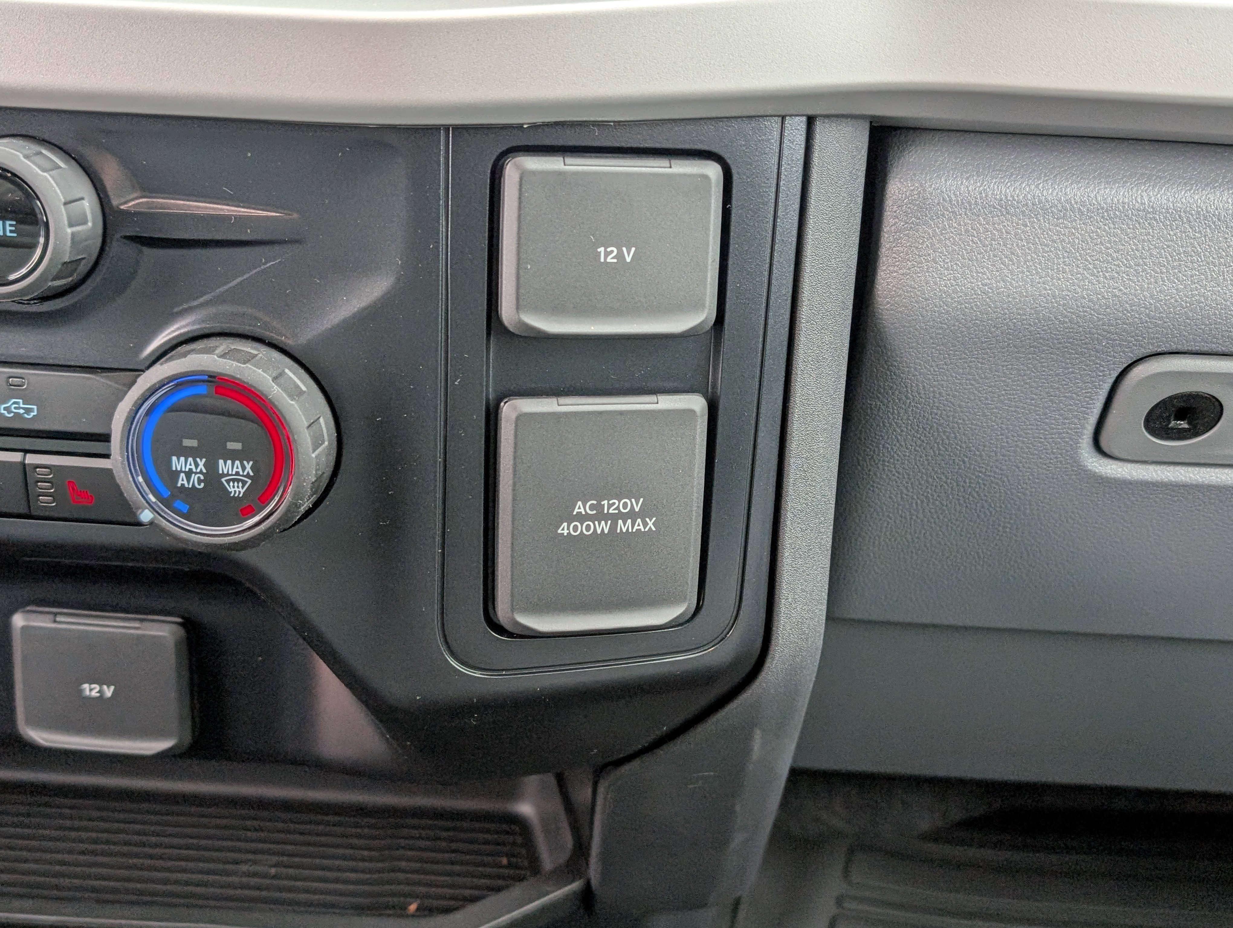 New 2026 Ford F350 XLT w/ XLT Premium Package image 23