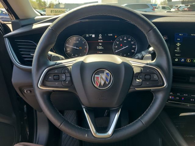Used 2023 Buick Envision Avenir image 31