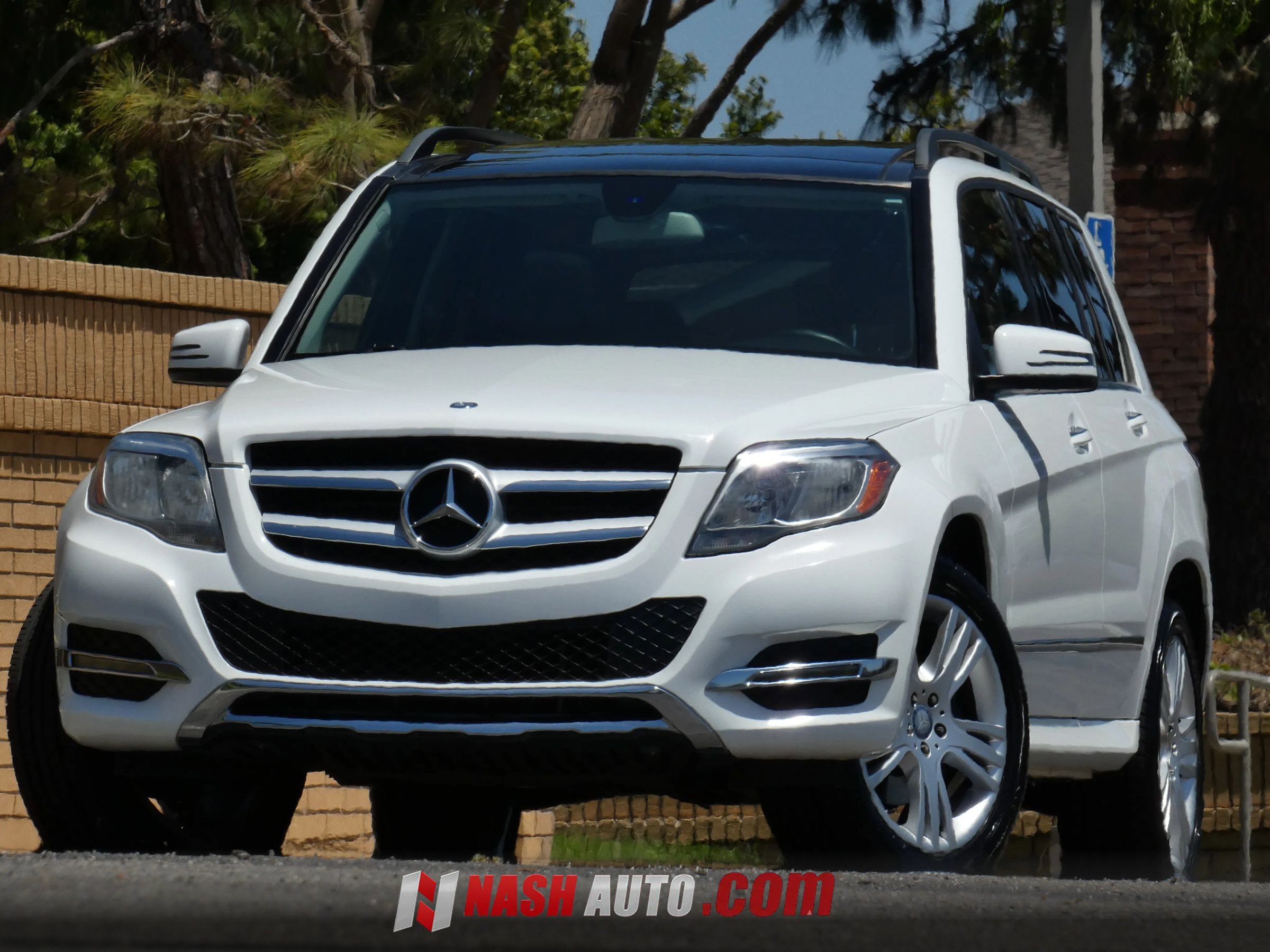 Used 2014 Mercedes-Benz GLK 350 2WD image 2