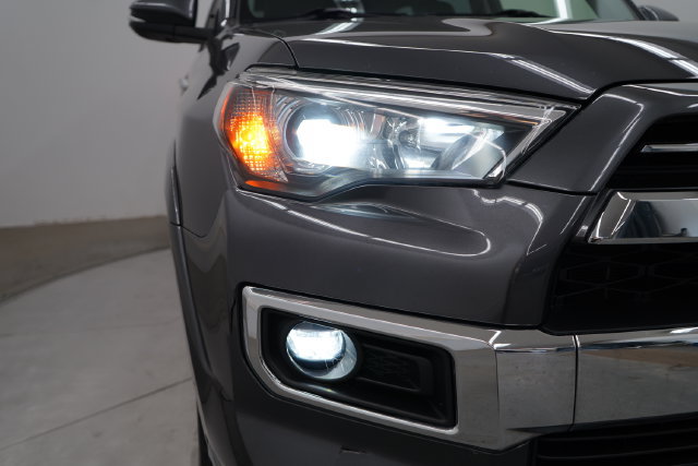 Used 2021 Toyota 4Runner Limited AWD/4WD image 53