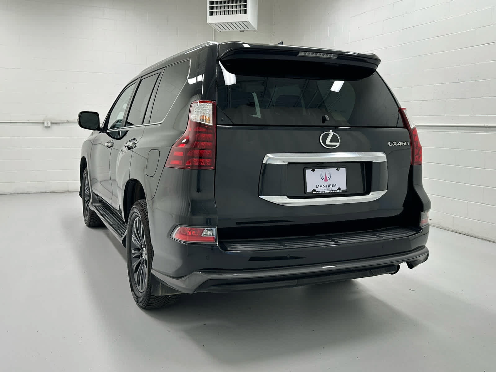 Used 2022 Lexus GX 460 Luxury w/ Sport Design Package AWD/4WD image 8