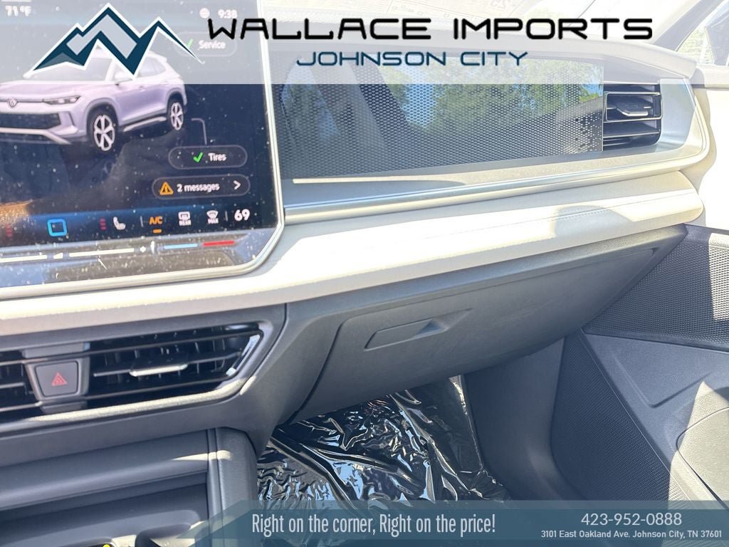 New 2026 Volkswagen Tiguan SE AWD/4WD image 13