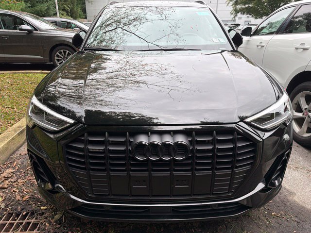 Certified 2024 Audi Q3 2.0T Premium AWD/4WD image 2