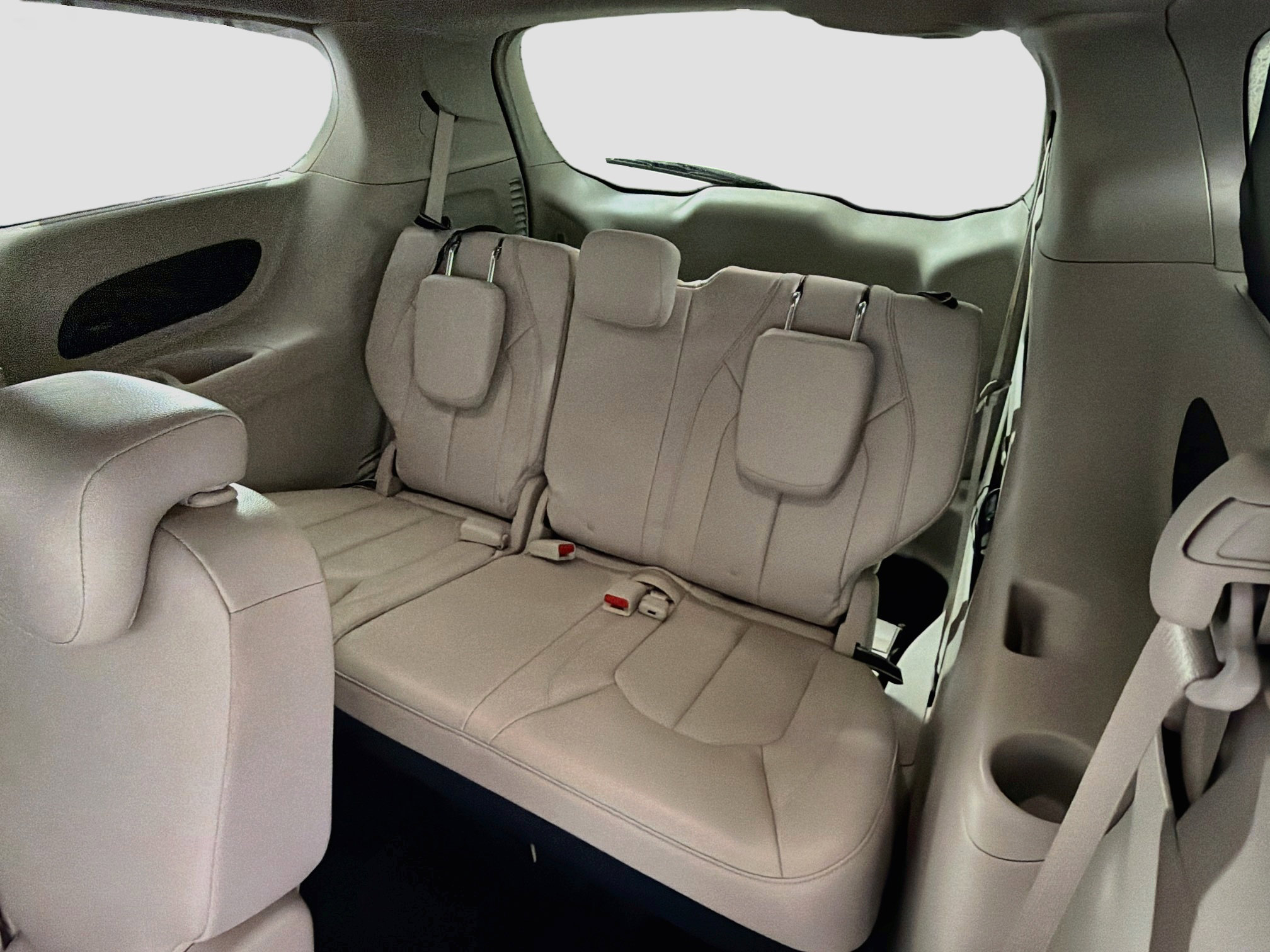 Used 2017 Chrysler Pacifica Touring-L Plus FWD image 29