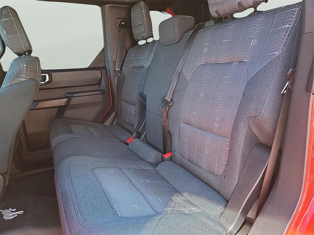 Used 2023 Ford Bronco Heritage Edition image 9