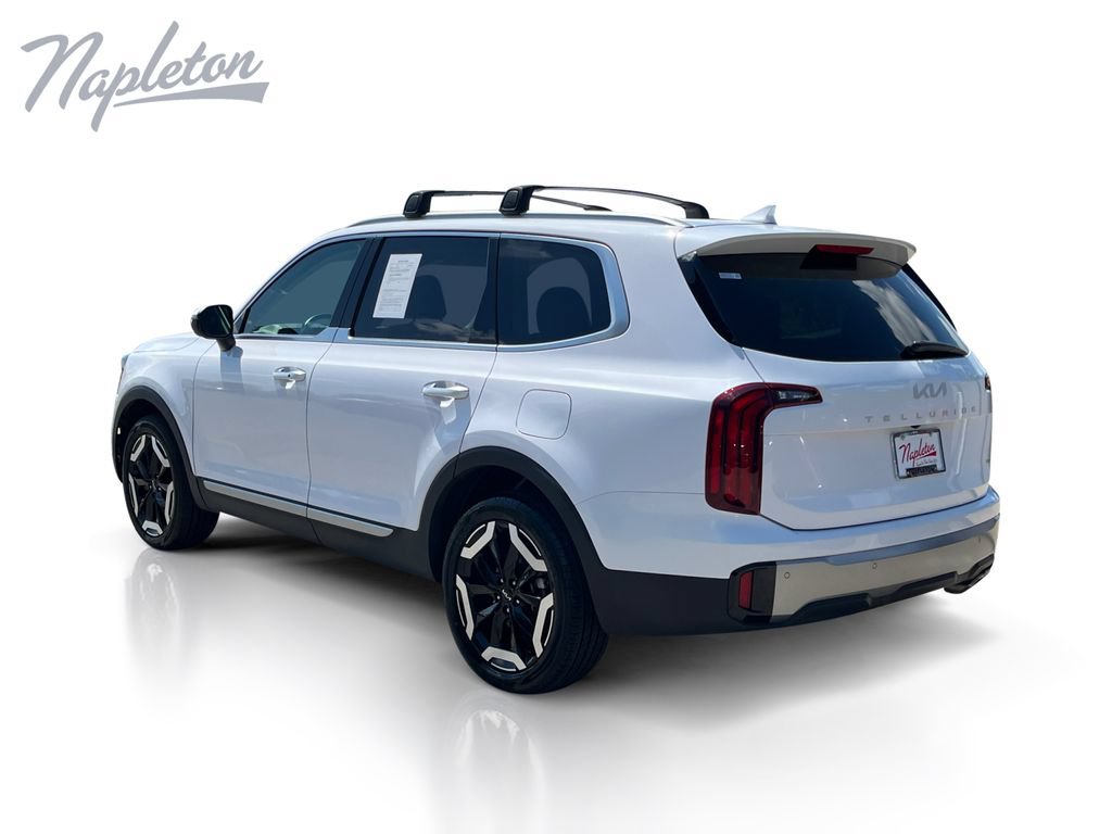 Used 2025 Kia Telluride S AWD/4WD image 3