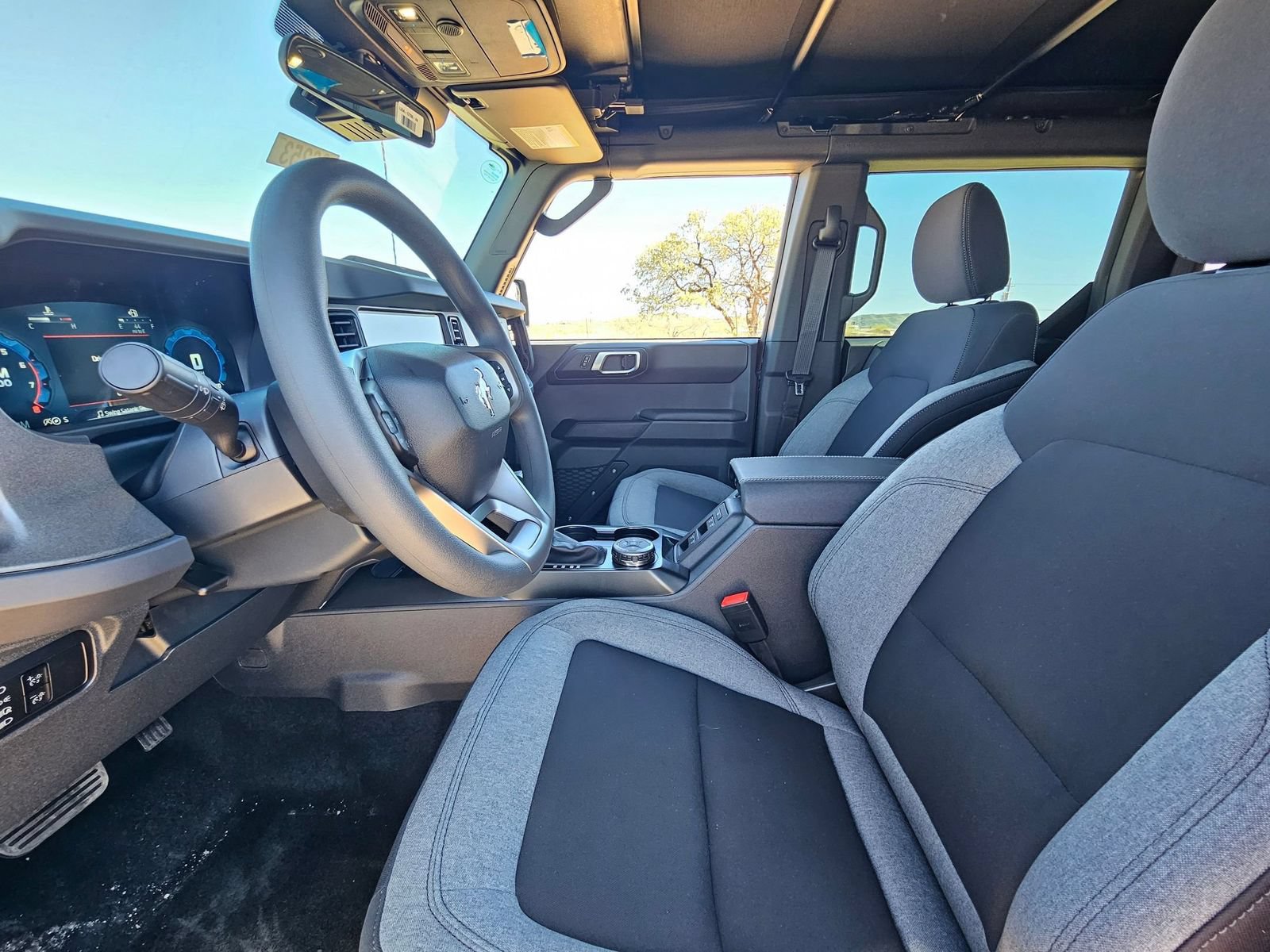 New 2026 Ford Bronco 4-Door AWD/4WD image 13