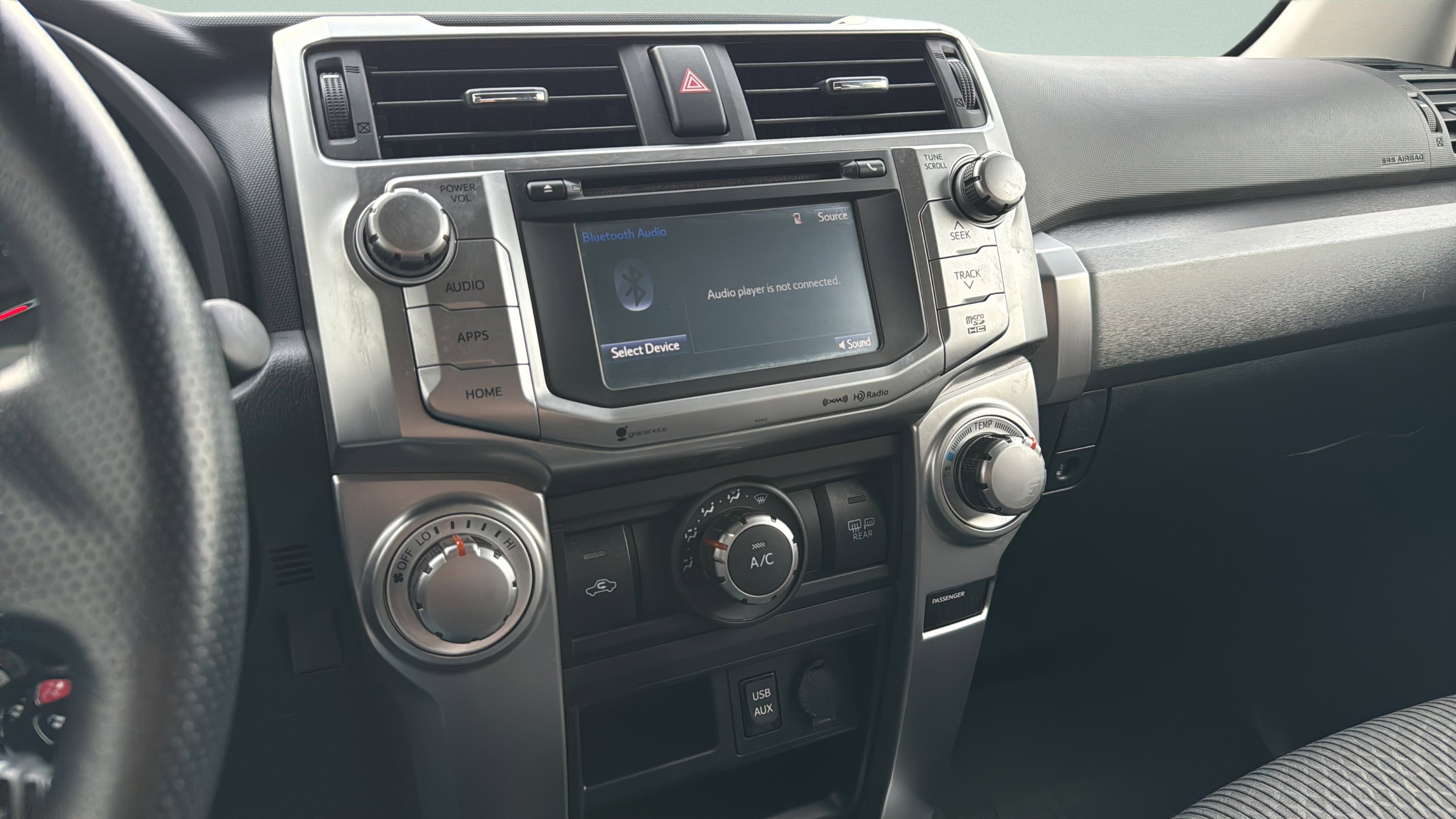 Used 2019 Toyota 4Runner SR5 AWD/4WD image 15