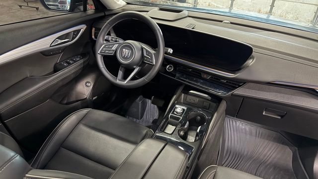Used 2024 Buick Envision Avenir AWD/4WD image 32
