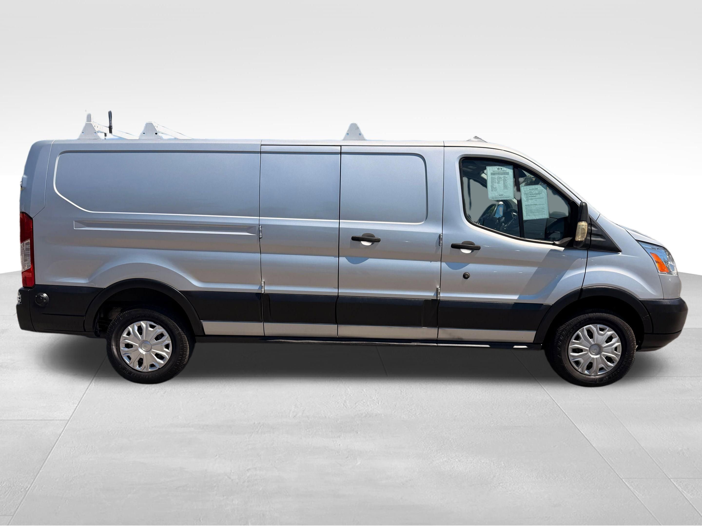 Used 2019 Ford Transit 250 148 Low Roof w/ Exterior Upgrade Package RWD image 4