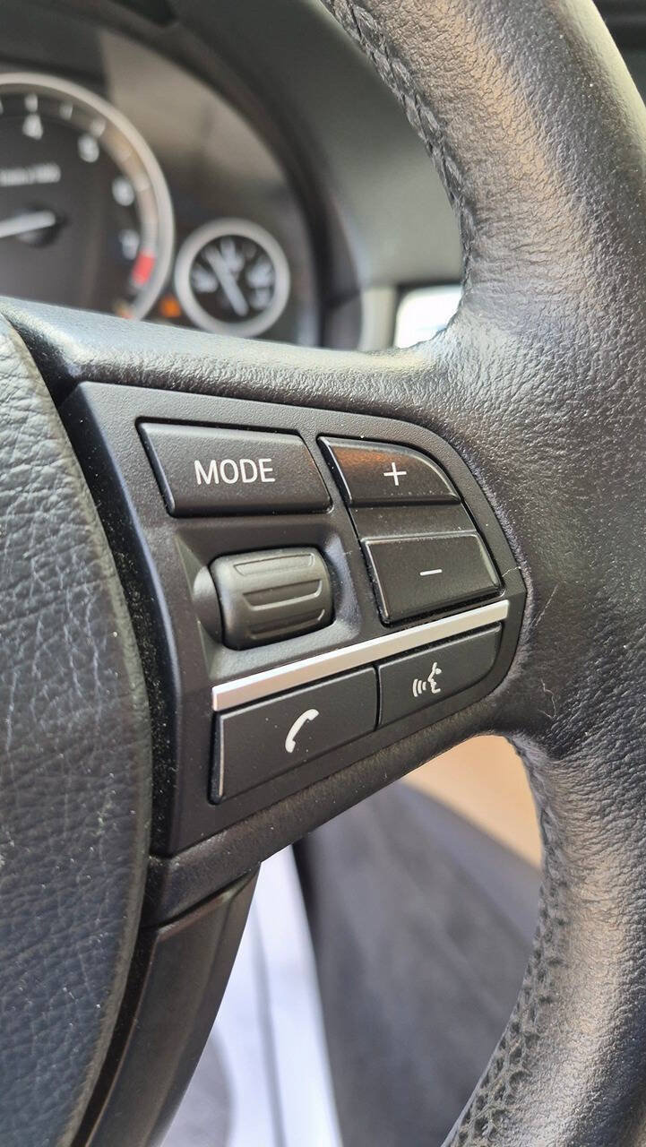 Used 2012 BMW 528i xDrive Sedan AWD/4WD image 42
