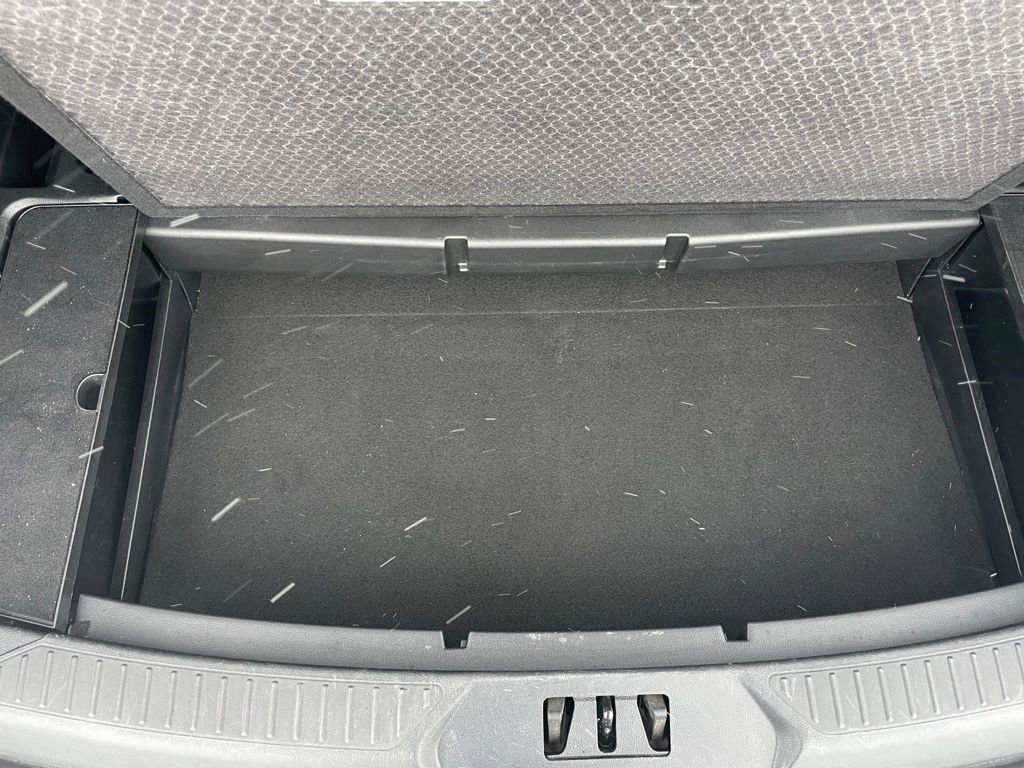 Used 2023 Ford Explorer XLT w/ Equipment Group 202A image 35