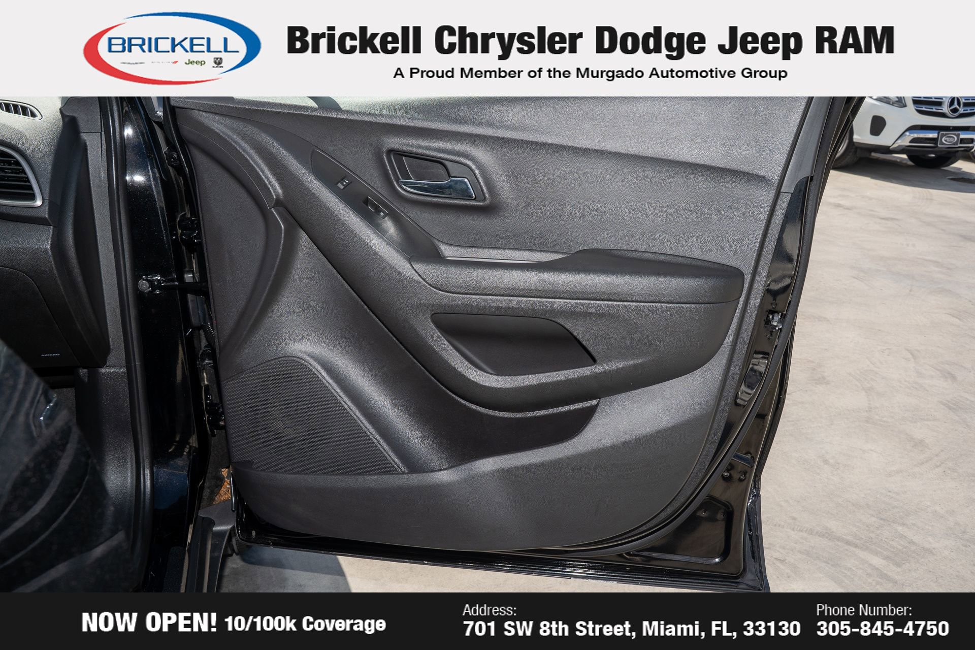 Used 2020 Chevrolet Trax LT w/ LT Convenience Package image 12