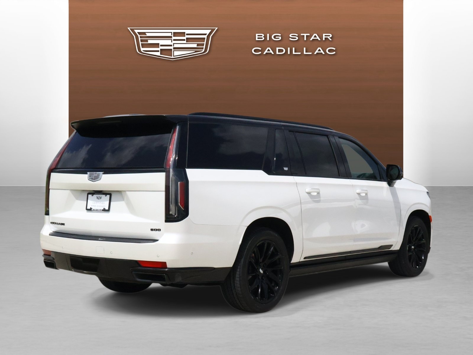 Used 2024 Cadillac Escalade ESV Sport Platinum w/ LPO, ONYX Package AWD/4WD image 5